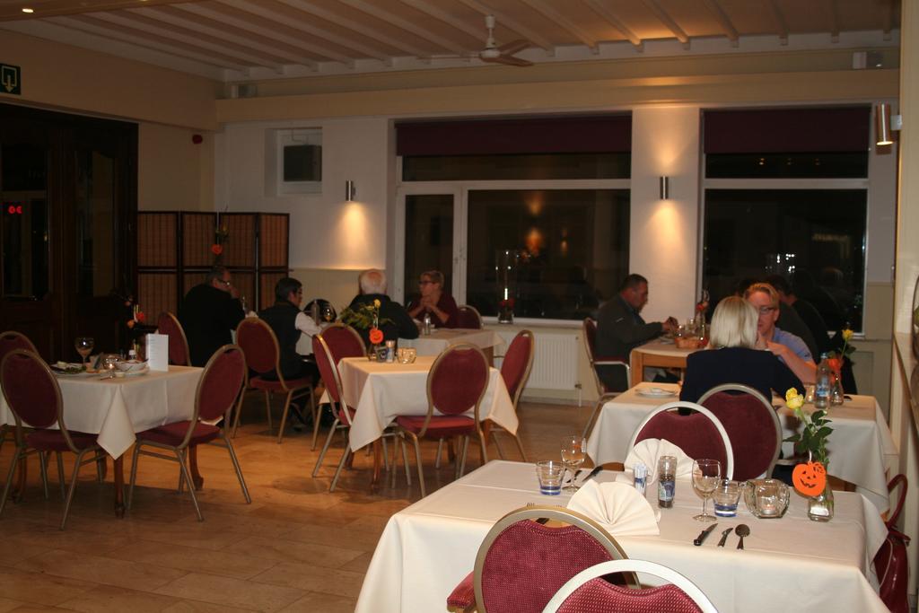 Hotel Admiraal Lanaken Exterior photo